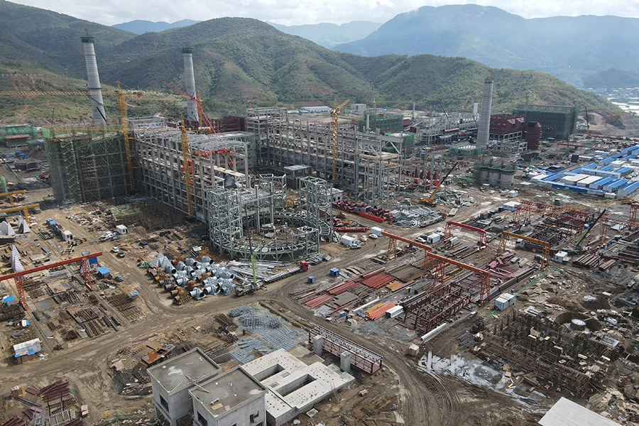 云南玉溪玉昆钢铁集团有限公司产能置换升级改造项目施工现场。(企业供图) 云南玉溪玉昆钢铁集团有限公司产能置换升级改造项目施工现场。(企业供图).jpg